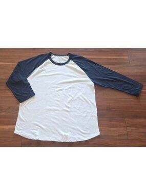 True Classic 3/4 Sleeve Two tone Crew Neck Shirt Wht & Navy Men Size XL Lot of 2